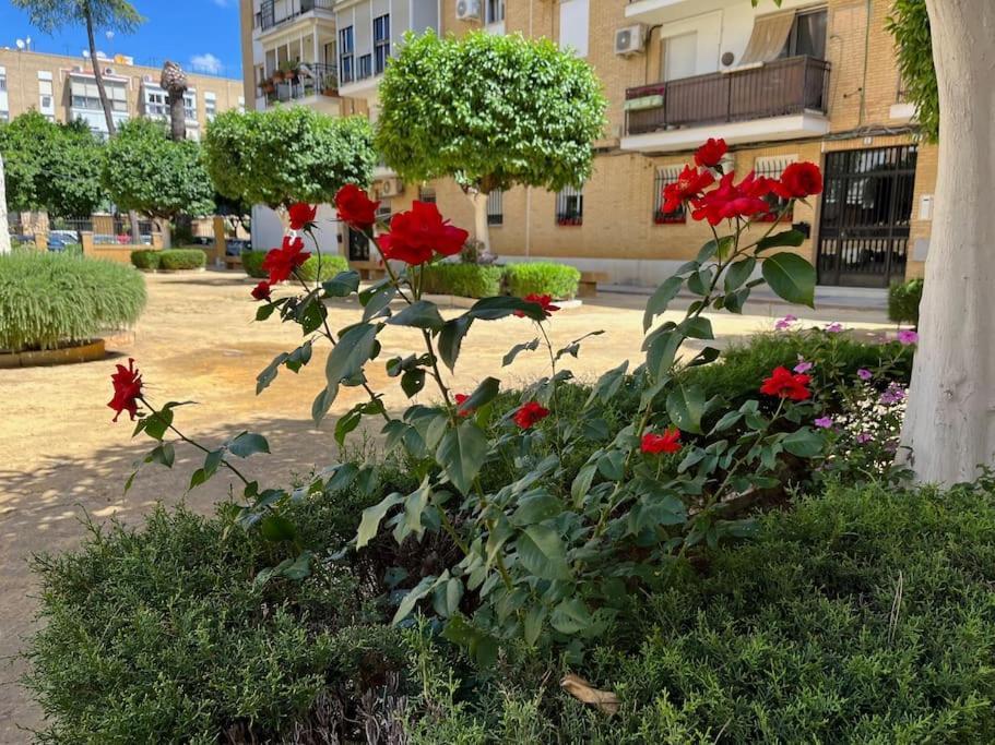 Triana Family Suites Siviglia Esterno foto